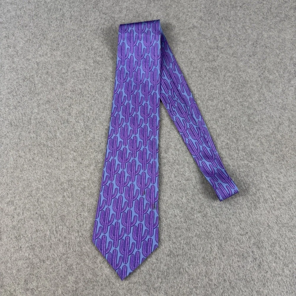 Vintage Gucci Italy Silk Purple Cactus Novelty Tie Blue Designer Silk 56x3.75